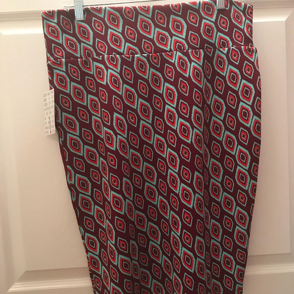 Maroon & Teal fun patterned LulaRoe Cassie Skirt!